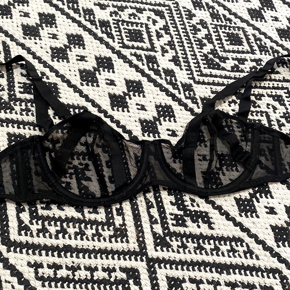Black mesh Bondage bra